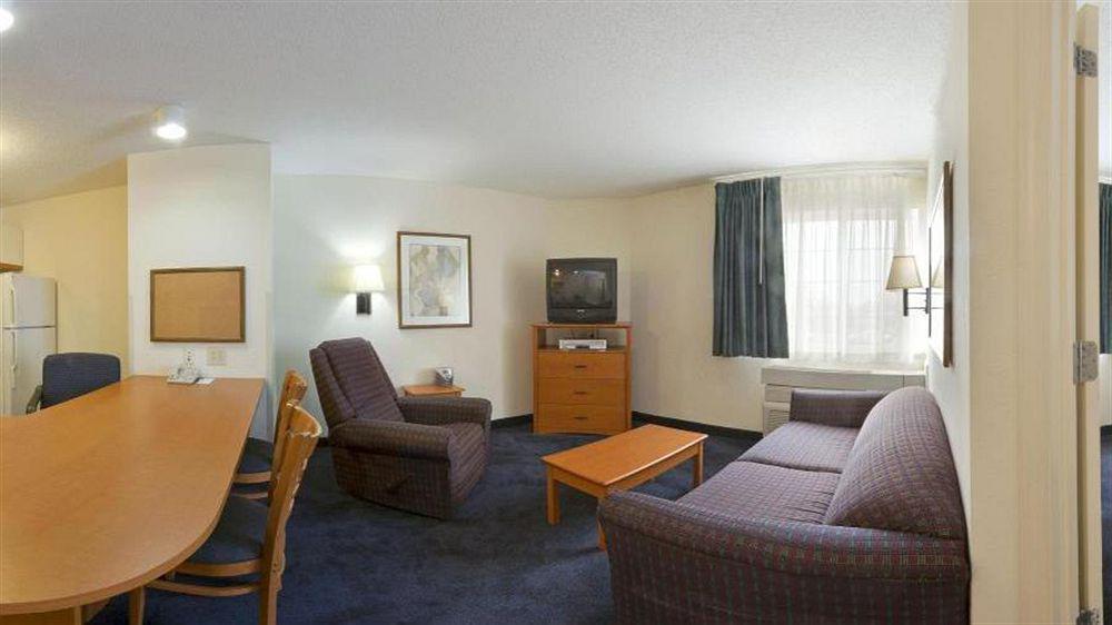 Candlewood Suites Sterling By Ihg Екстериор снимка